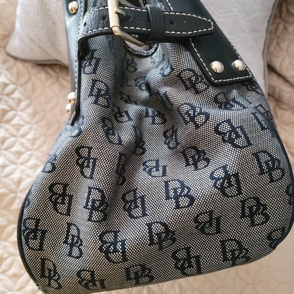 DOONEY AND BURKE BLACK LOGO MEDIUM LOCK SATCHEL BAG - Picture 12 of 12